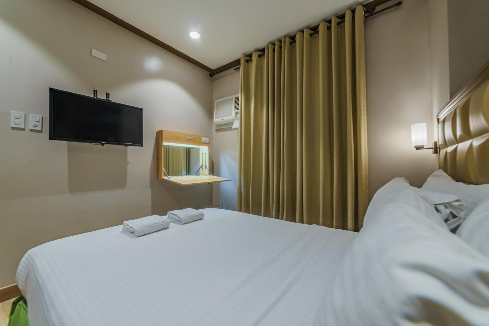 Robertson Hotel Naga Kültér fotó