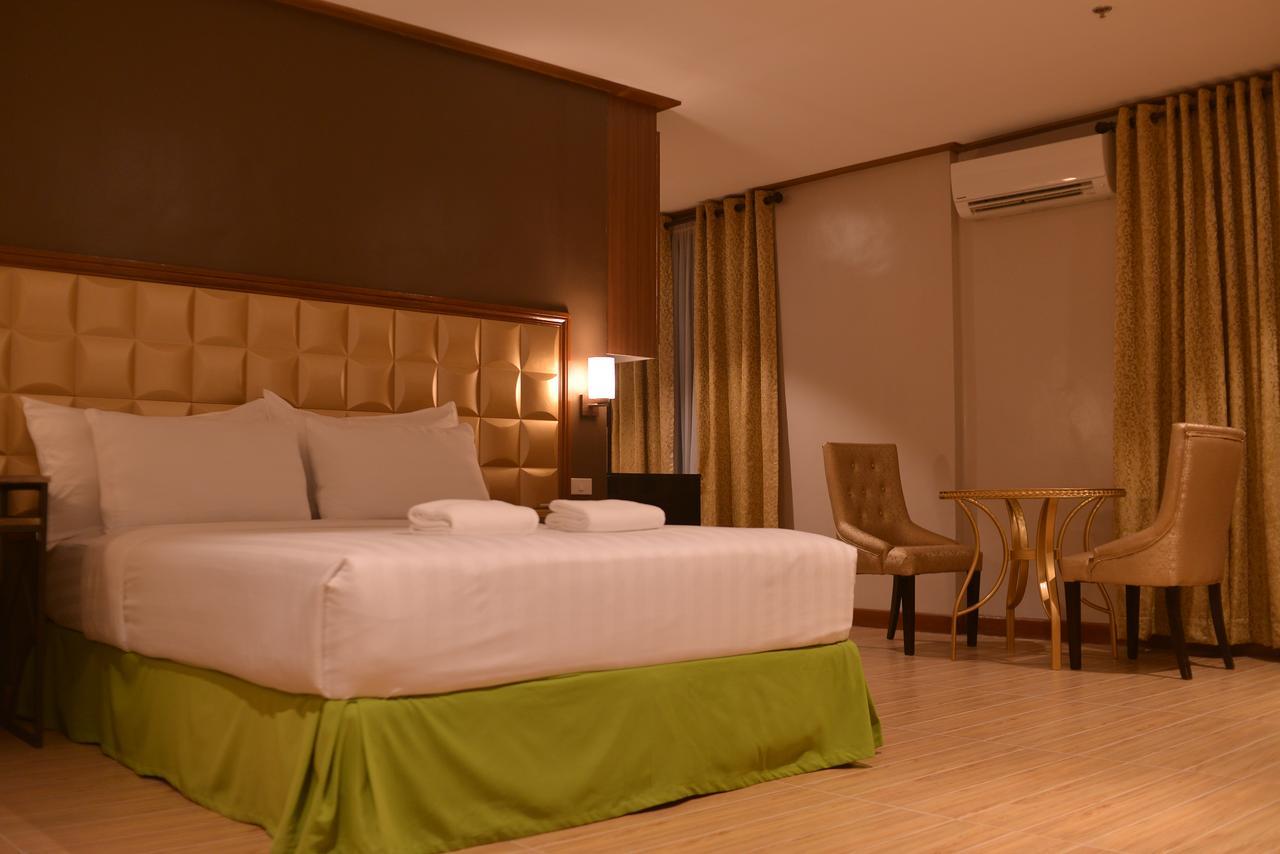 Robertson Hotel Naga Kültér fotó