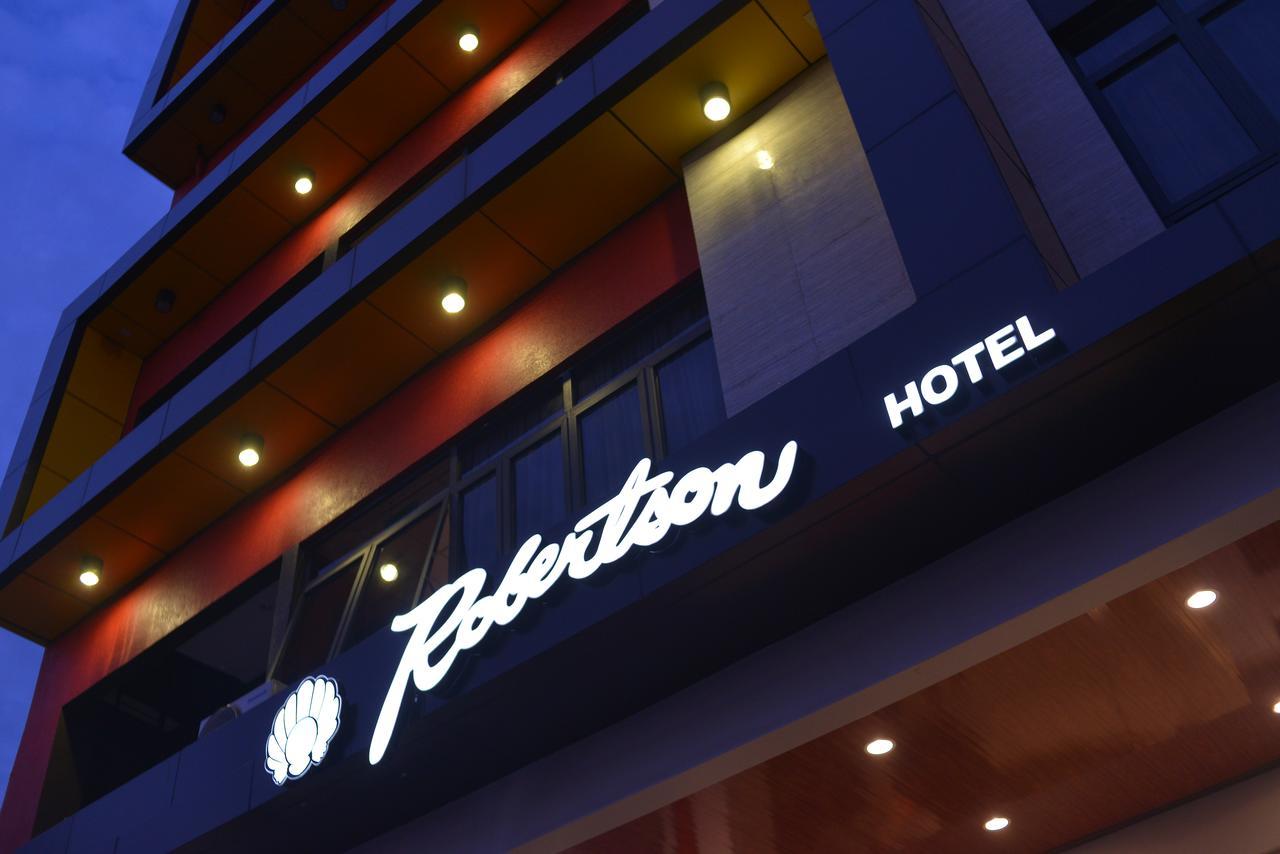 Robertson Hotel Naga Kültér fotó