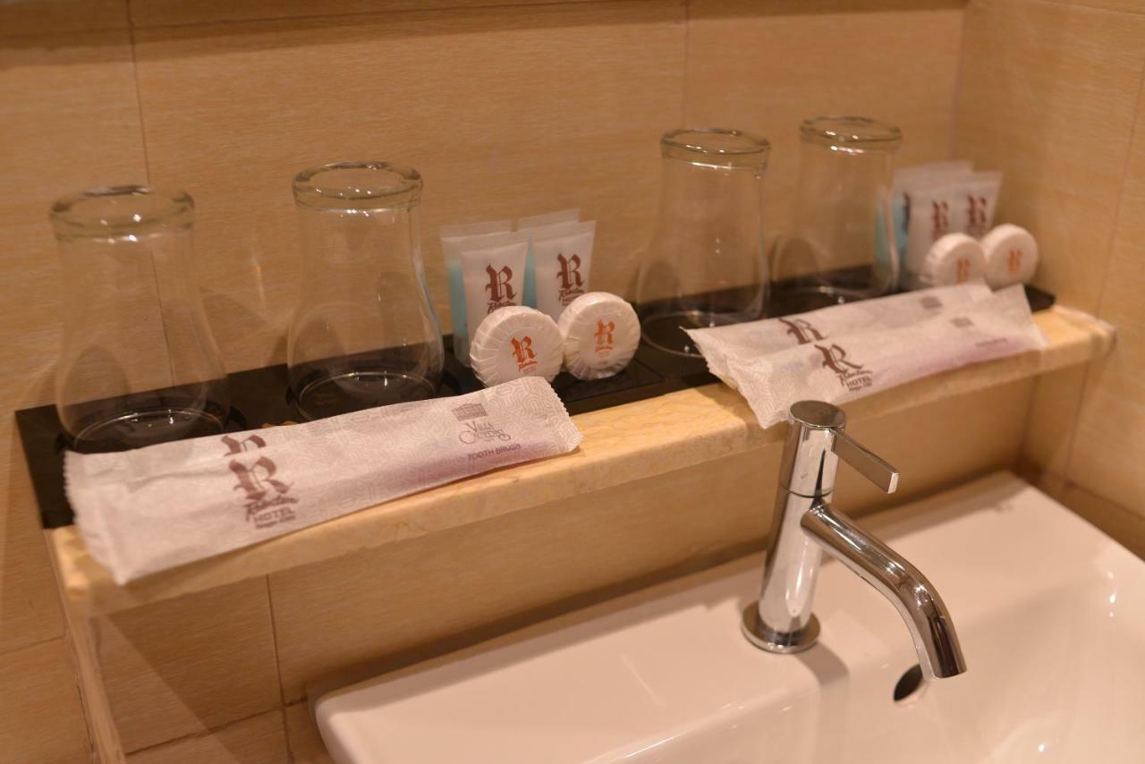 Robertson Hotel Naga Kültér fotó